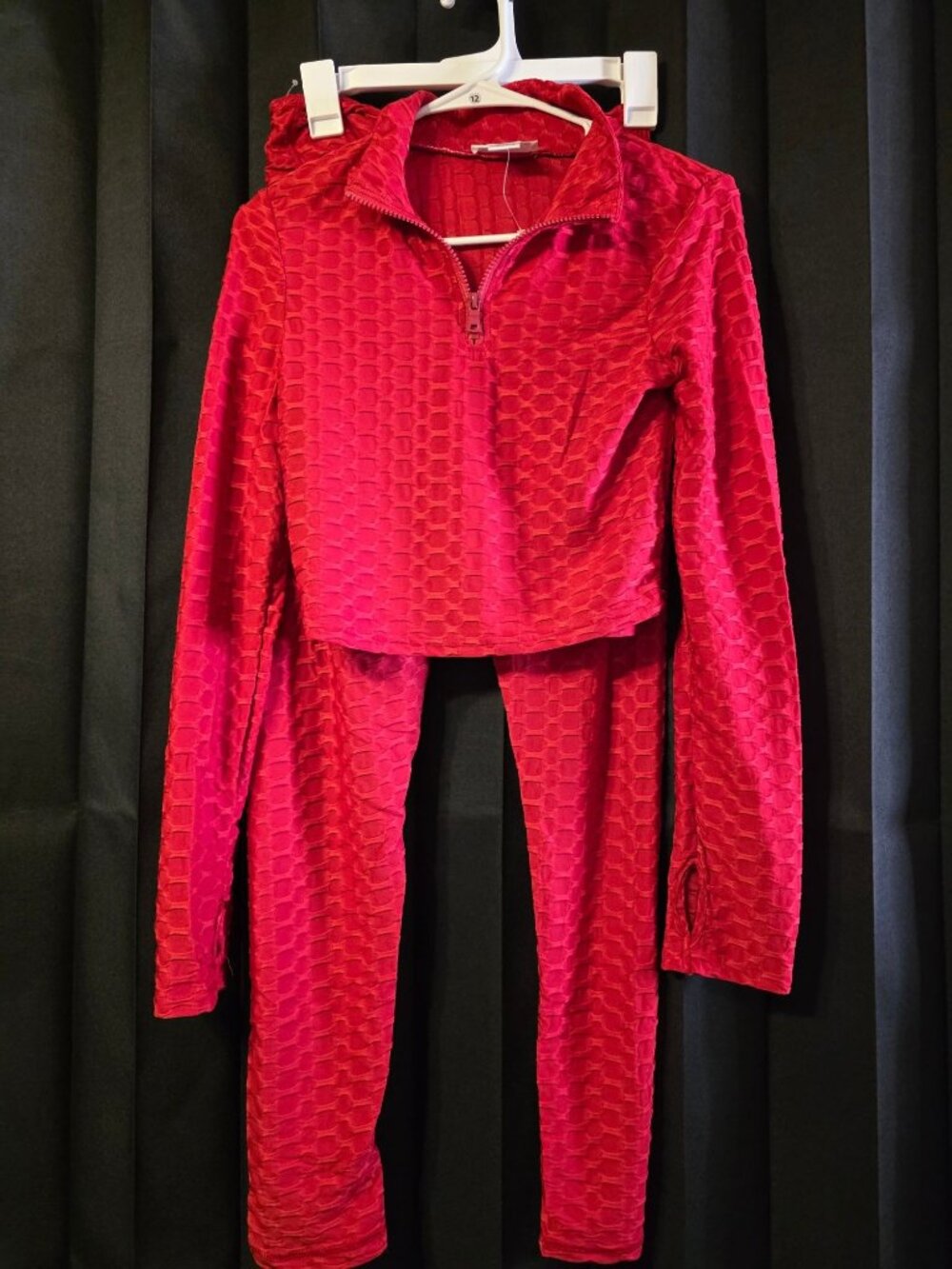 Red Textured Cropped Jacket & Leggings Set - Performance Enhanced Breathable Com